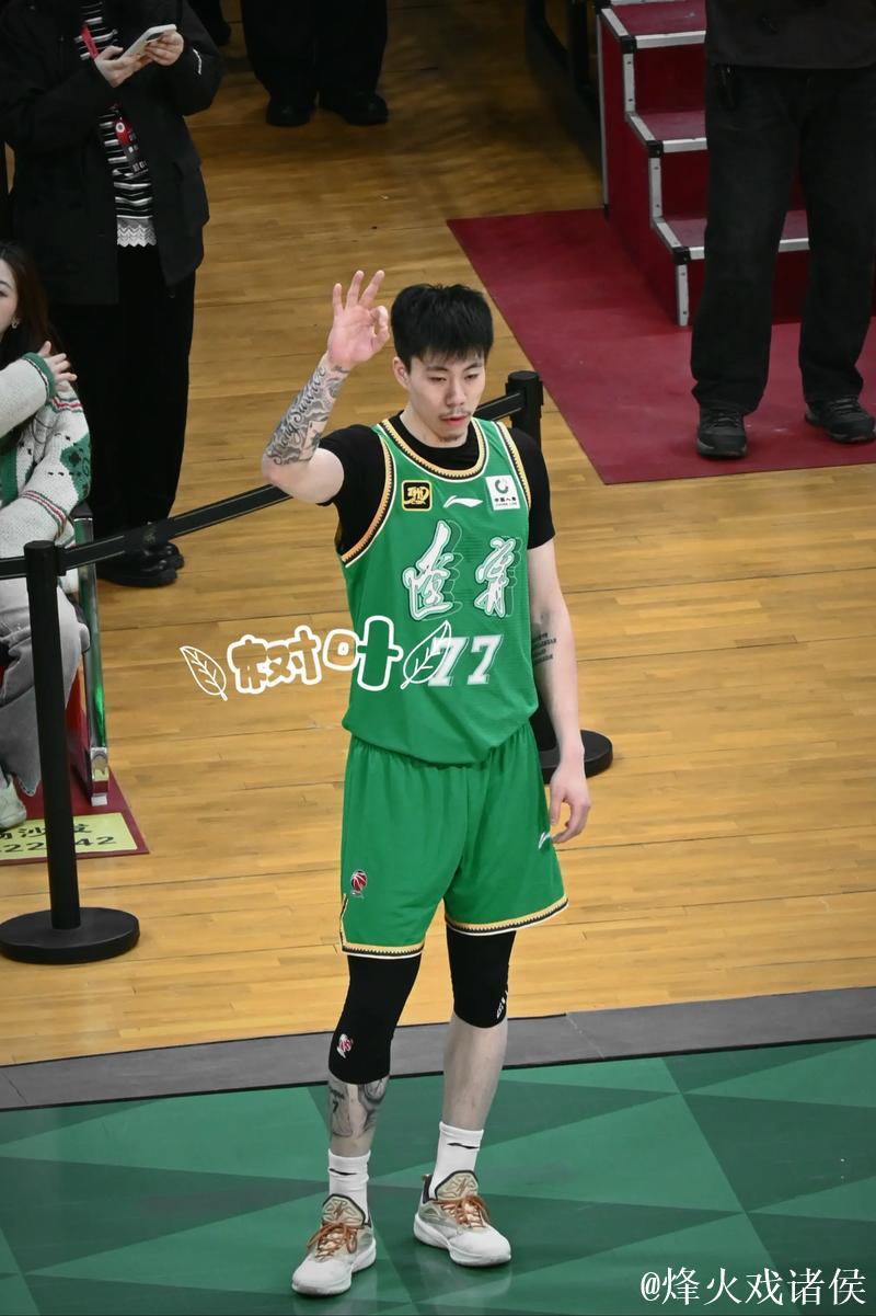 张镇麟16分王哲林14+7 上海大胜送辽宁4连败 张镇麟16分王哲林14+7 上海大胜送辽宁4连败