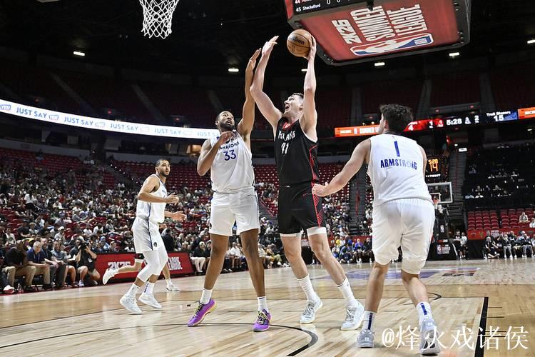 阿夫迪亚29+11+10杨瀚森2分 开拓者险胜马刺